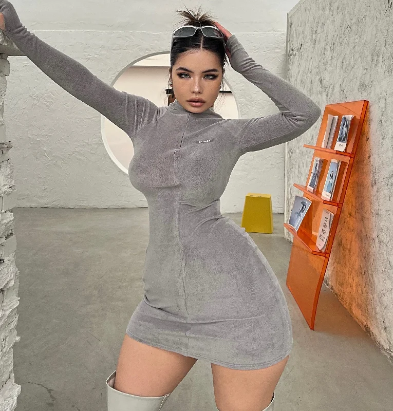 SYNEZ Solid Color Long Sleeve Suede Dress