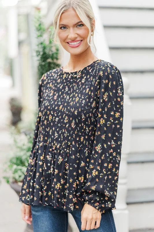 Getting Close Black Ditsy Floral Blouse Classic Minimalist Blouse