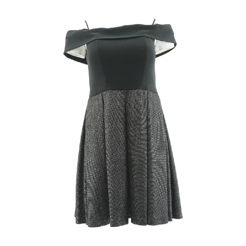 Black Solid Mini Dress Comfortable Wrap Mini Dress