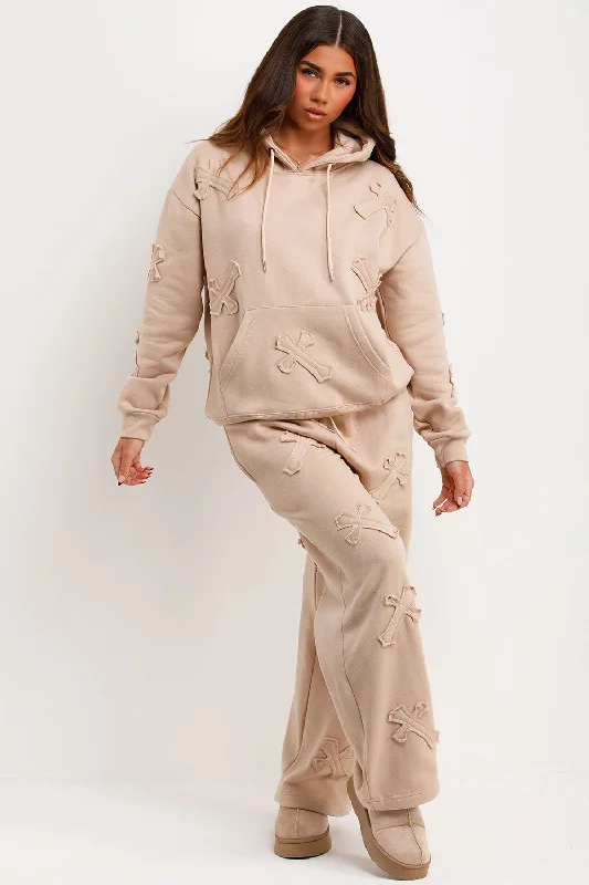 Cross Patch Hoodie And Joggers Tracksuit Lounge Set Beige Hoodie with Fur Luxurious Winter Cross Patch Hoodie And Joggers Tracksuit Lounge Set Beige Hoodie with Fur Luxurious Winter