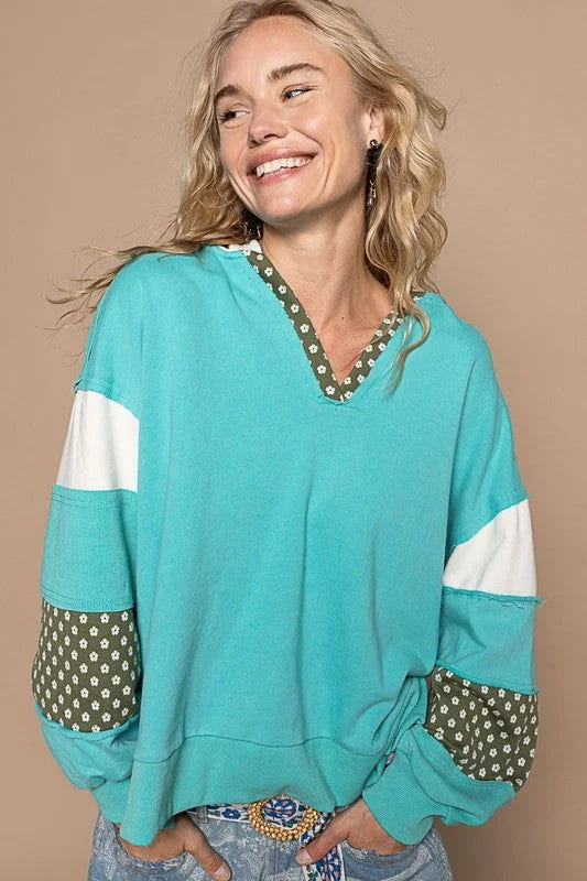 POL Exposed Seam Floral Patchwork French Terry Hoodie Hoodie with Hem Contrast Bold Stylish POL Exposed Seam Floral Patchwork French Terry Hoodie Hoodie with Hem Contrast Bold Stylish