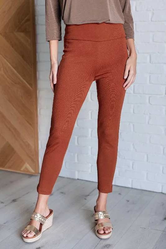 Magic Ankle Crop Skinny Pants in Rust Classic Pleated Pants