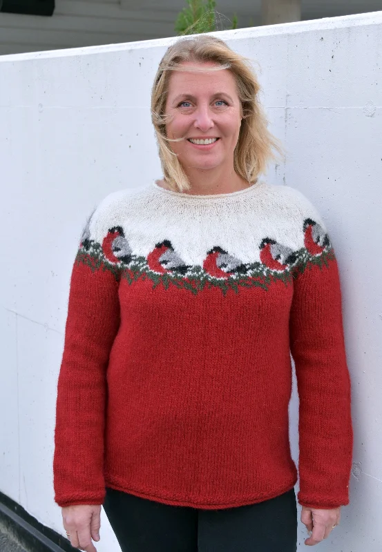 Bullfinch Icelandic Christmas sweater - Knitting Kit Tailored Straight A-Line