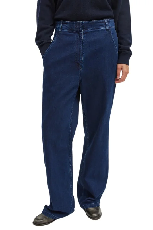 Barry Jean Stylish Shredded Denim Jeans