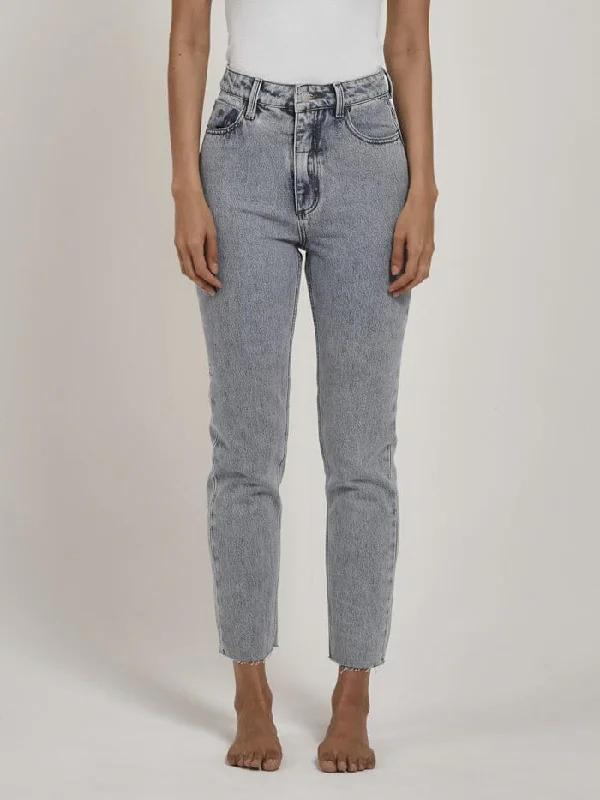 Casey Slim Jean - Garage Blue Trendy Button-Up High-Waist Jeans