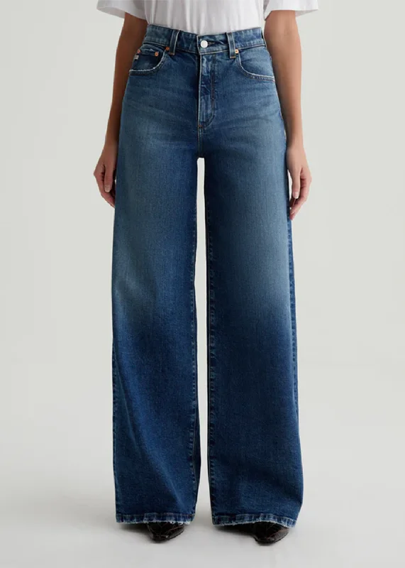Deven Wide Leg Jean Elegant High-Waisted Flared Jeans