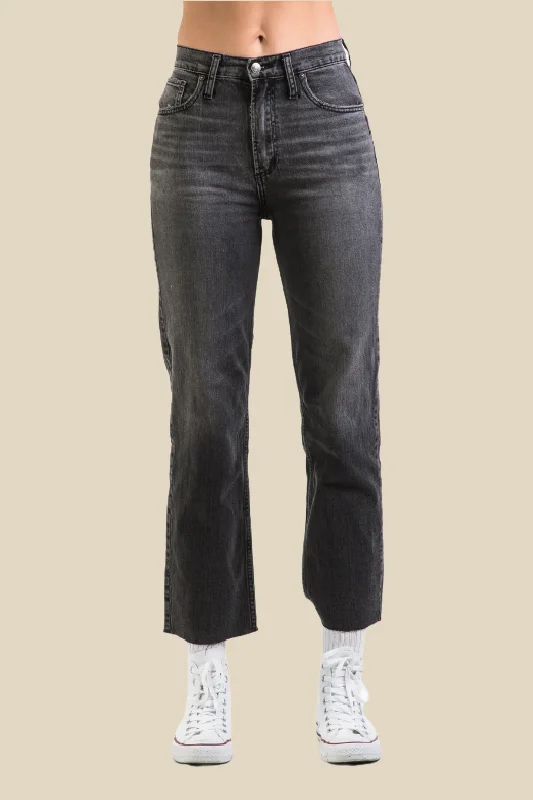 Highly Desirable Straight Jean Classic Slim Fit Jeans