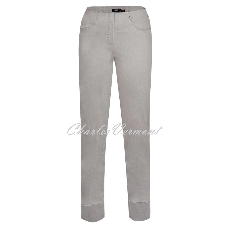 Robell Bella 09 - 7/8 Cropped Jean 51628-5448-91 (Silver Grey Denim) Fashionable Relaxed Fit Denim Robell Bella 09 - 7/8 Cropped Jean 51628-5448-91 (Silver Grey Denim) Fashionable Relaxed Fit Denim