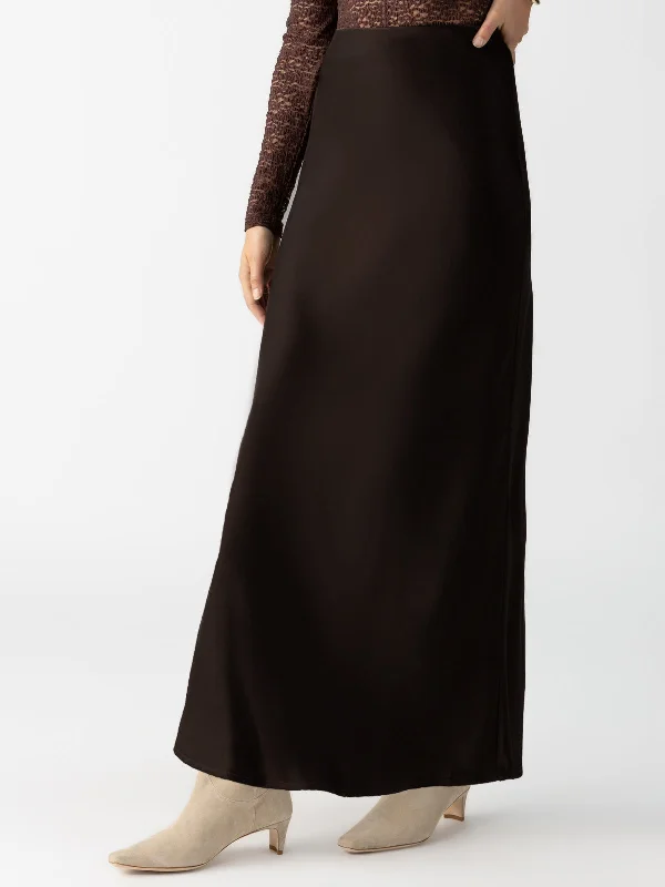 Everyday Mid-Rise Maxi Skirt Coffee lace skirt intricate