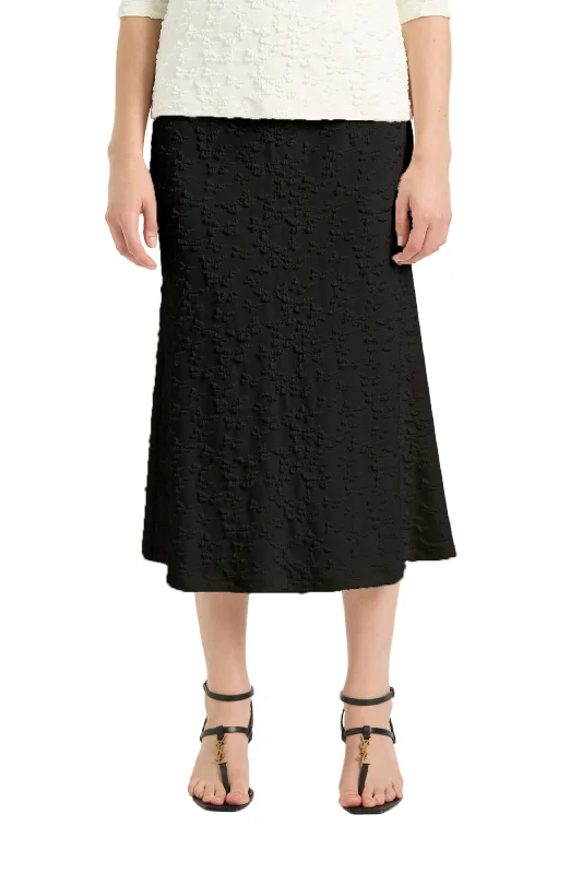 SLIM SKIRT - F2085794 lace skirt intricate